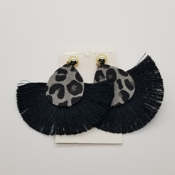 black and gray leopard fringe earrings with gold tone posts new on card - Picture 1 of 2